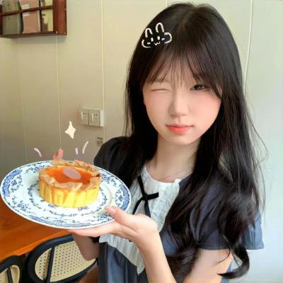 黑衣女子的香气